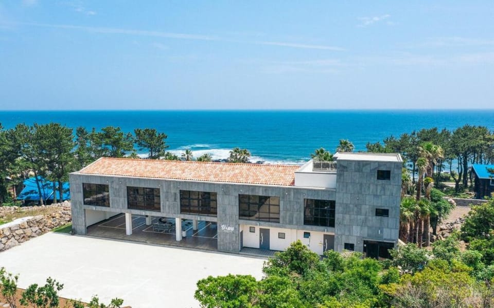 U+Sea-2 Serene Oceanview Retreat Apartment in South Korea