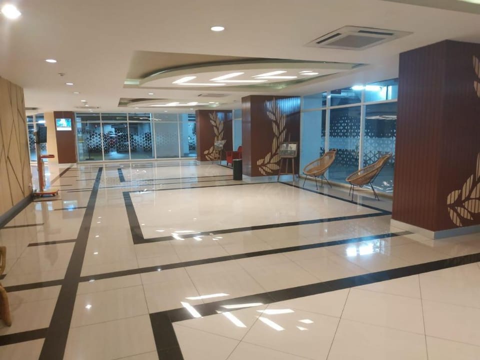 Deluxe Emerald A @Grand Kamala Lagoon By Mitra PRO Apartment in West Java