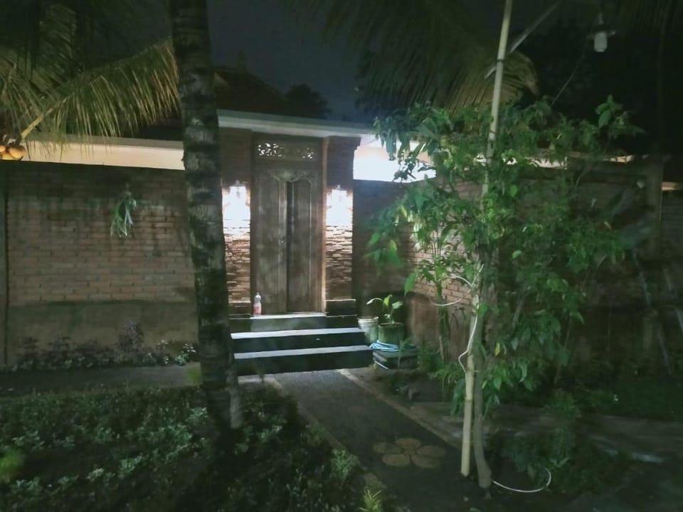 UBUD MESARI PRIVATE POOL VILLA 102 Villa in Tampaksiring