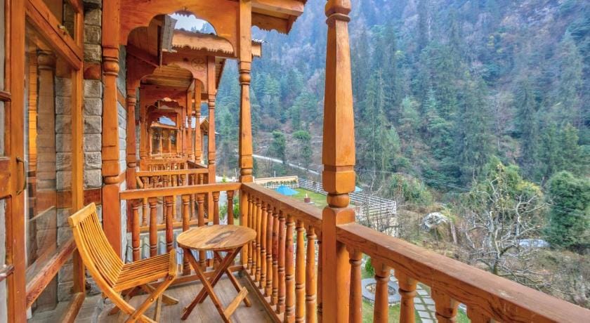8fold by LaRiSa, Jibhi Hotel in Himachal Pradesh