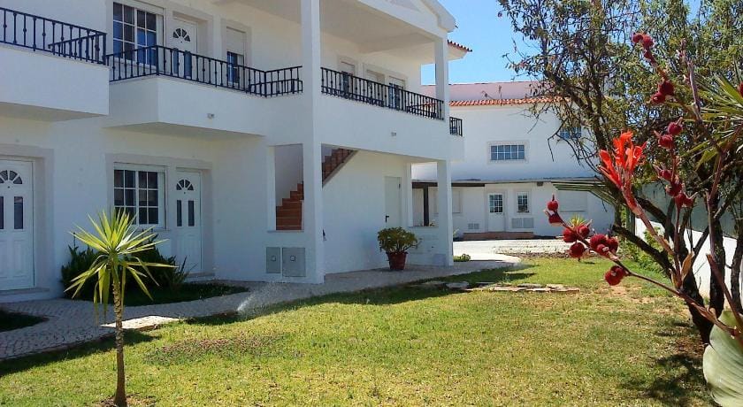 Albufeira 2 bedroom apartment 5 min from Falesia beach and close to center I Apartment in Olhos de Água