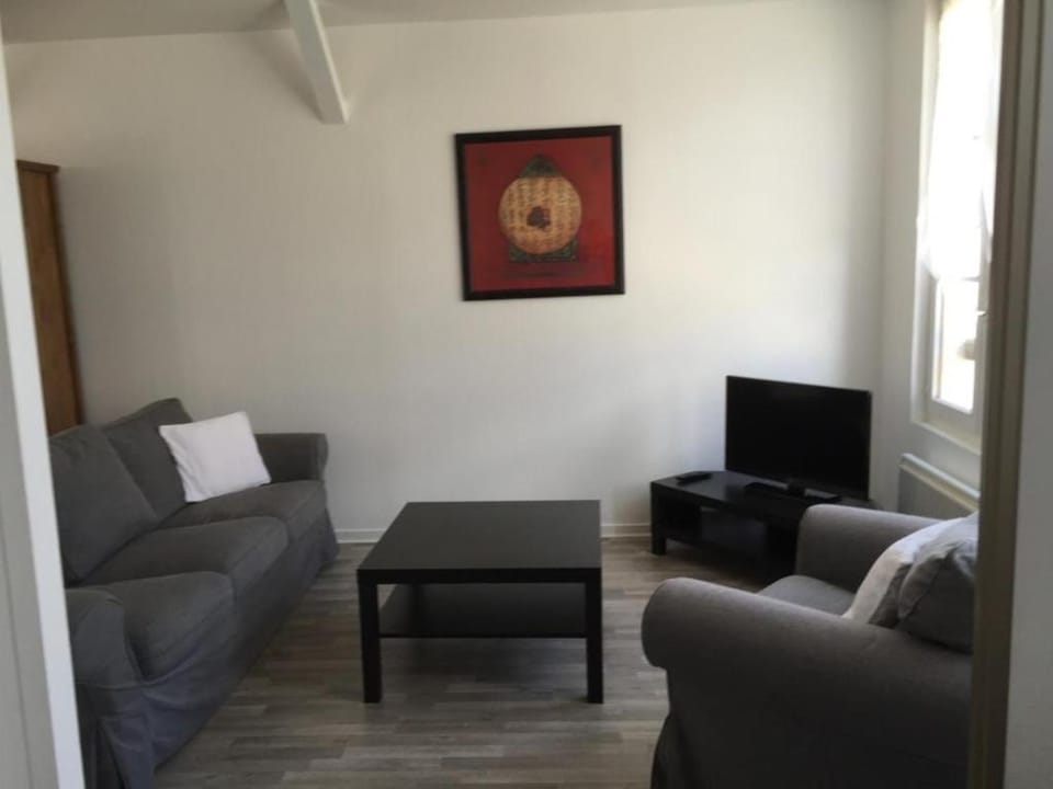 City center apartment Parking Apartment in Honfleur