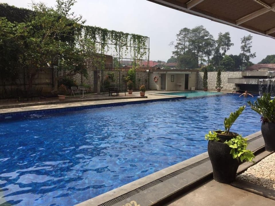 Luxury 3BR Penthouse With Bandung City View	⭐⭐⭐⭐	⭐ Apartment in Bandung