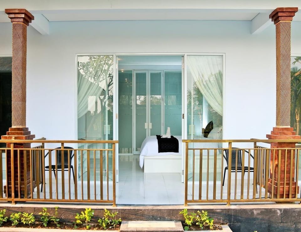 SixteenBR Surrounded by Rice Paddy in Ubud Vacation rental in Ubud