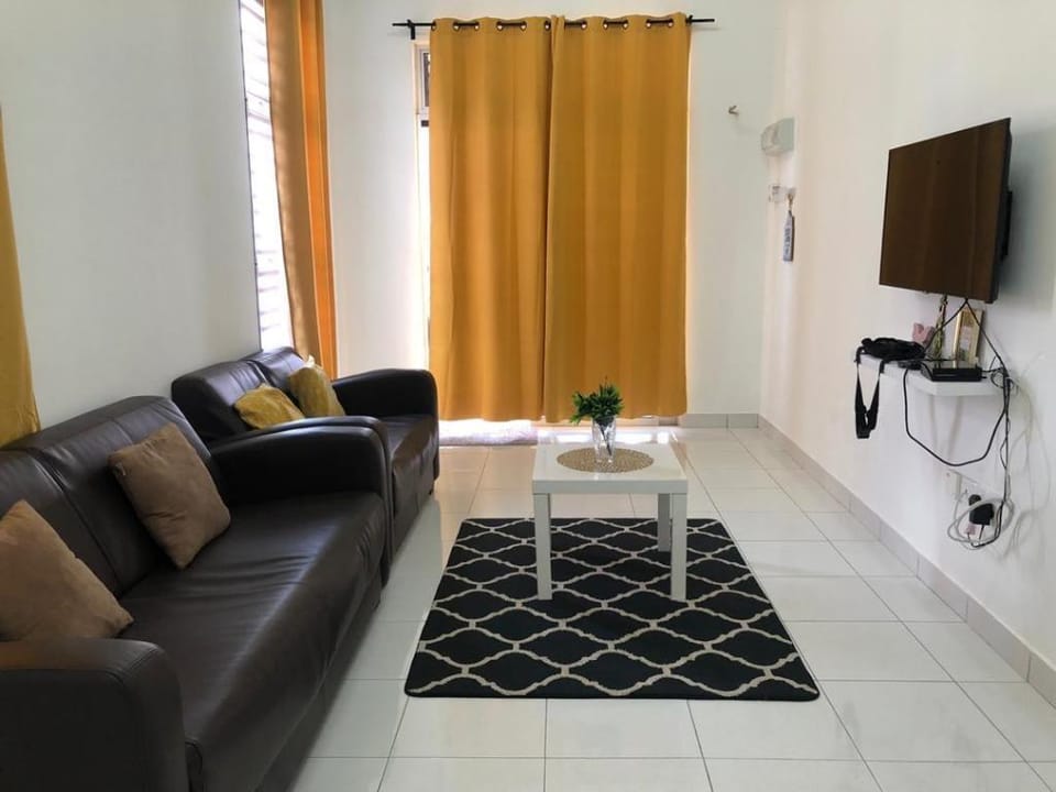 desaru penawar homestay Dr Jamizulfikri Vacation rental in Johor