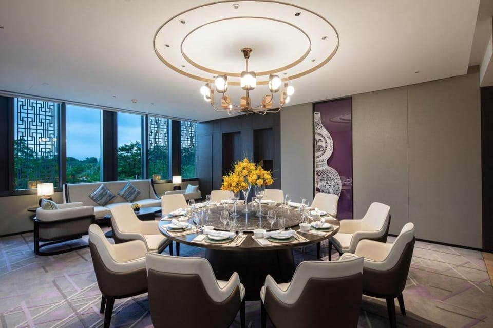 Crowne Plaza Foshan Nanhai - an IHG Hotel -Free Canton Fair Shuttle Bus &Live Music Performance By IHG Hotel in Guangzhou