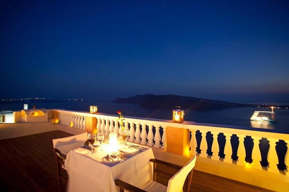 Oia Mansion-4Bedroom Villa with Jacuzzi Villa in Oia