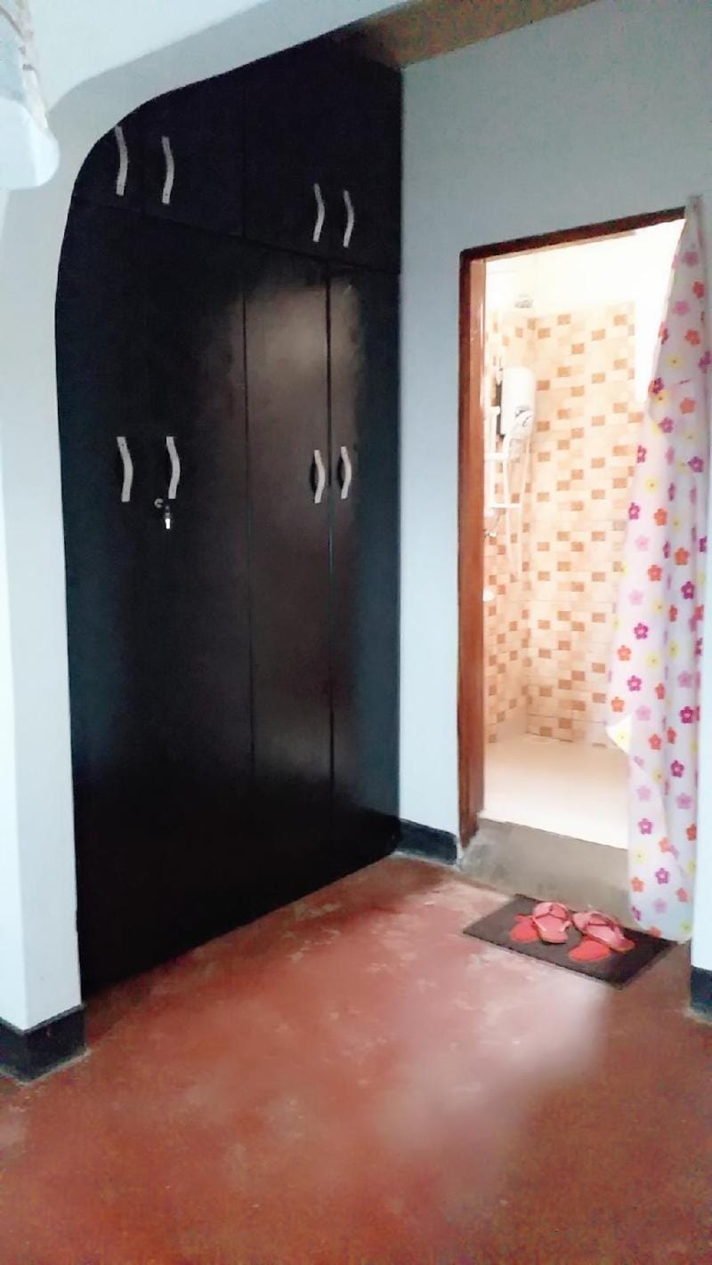 Elizabeth BB Homestay, unlimited internet,Netflix Vacation rental in Kampala