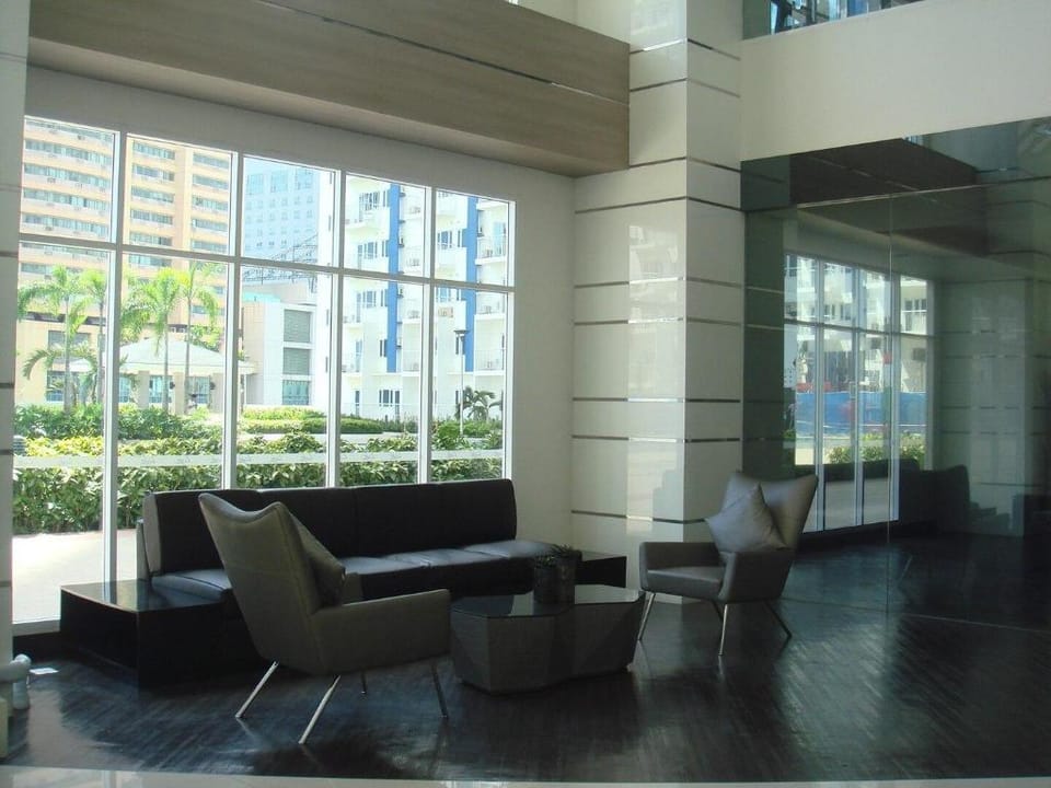 Clean Cozy Condo Apartment in Mandaluyong