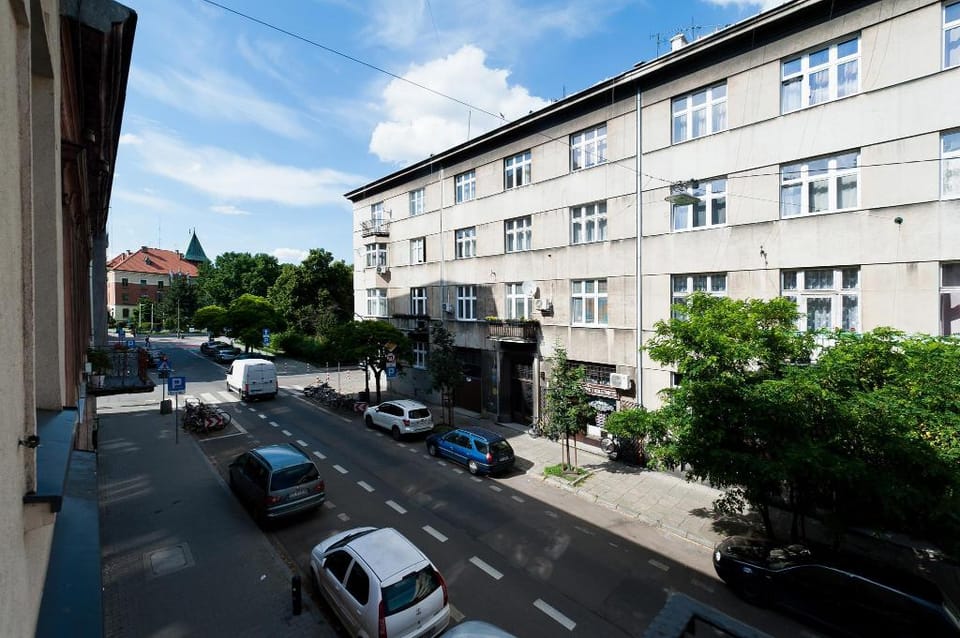 Stay in a spacious place near the Cracow centre Apartment in Krakow