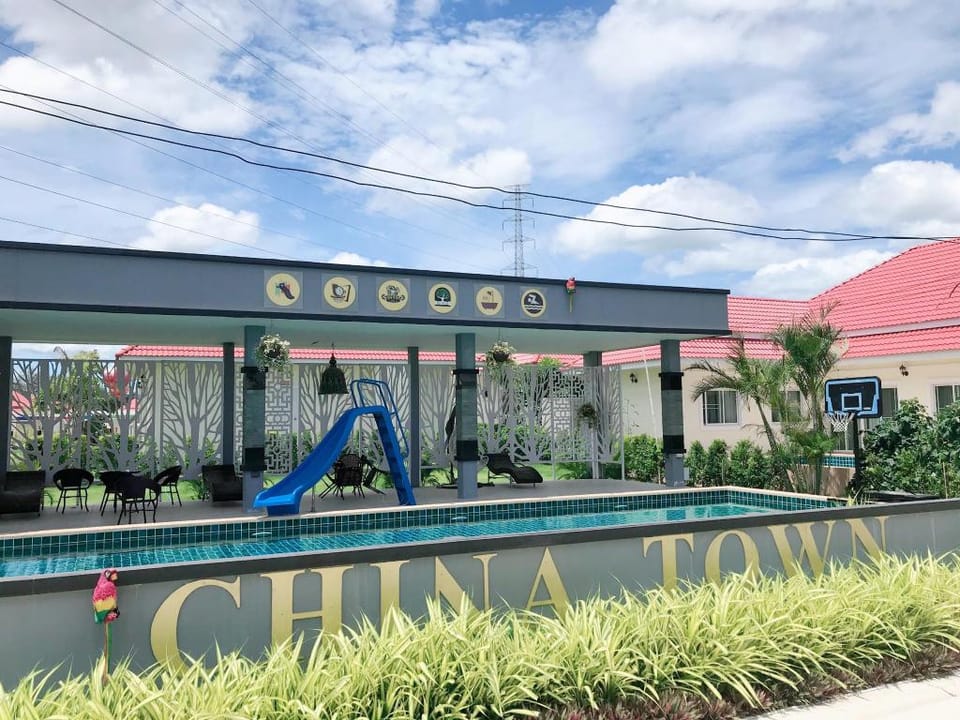 Chinatown ไชน่าทาว Villa in Hua Hin District