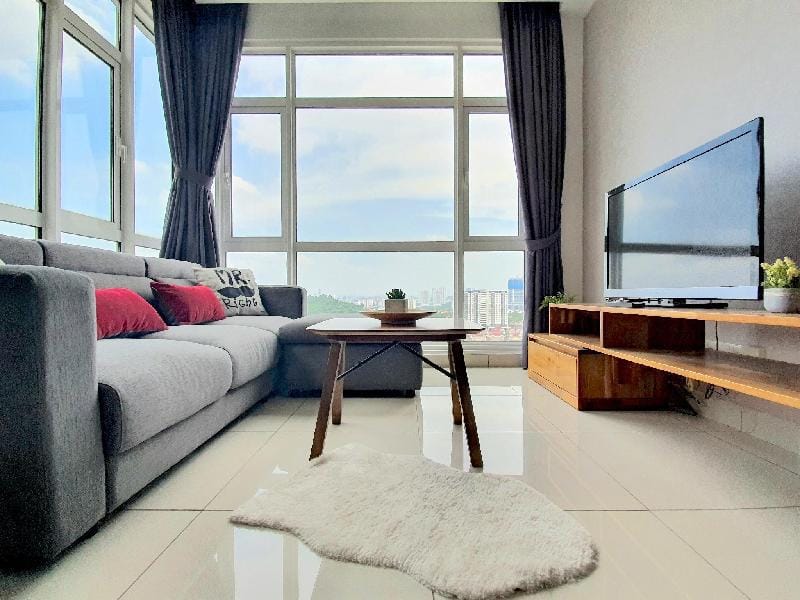 Kuala Lumpur | Sungai Besi Modern Suite near TBS! Apartment in Federal Territory of Kuala Lumpur