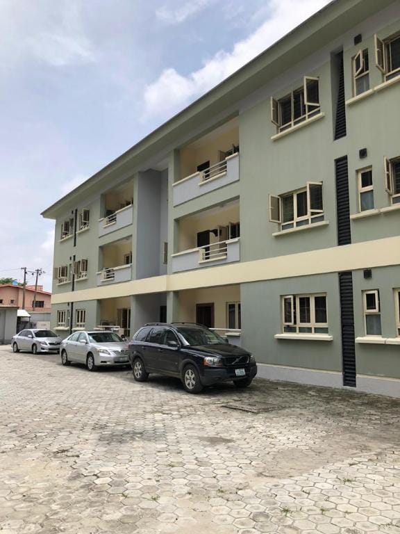 Luxury three bedroom apartment Apartment in Lagos