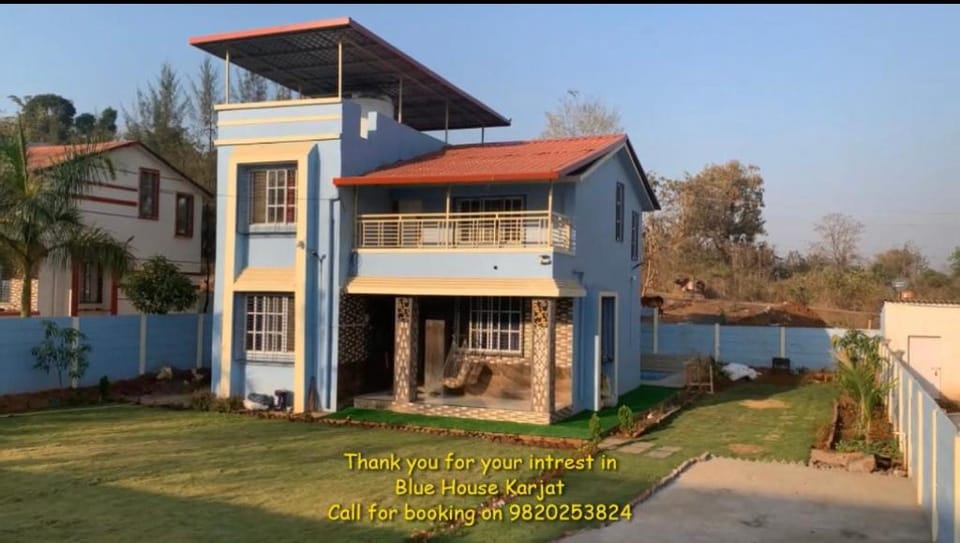 Blue House Vacation rental in Maharashtra