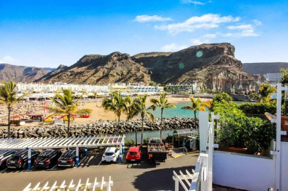 Harbour 374 with private roof terrace in Puerto de Mogan Apartment in Lomo Quiebre