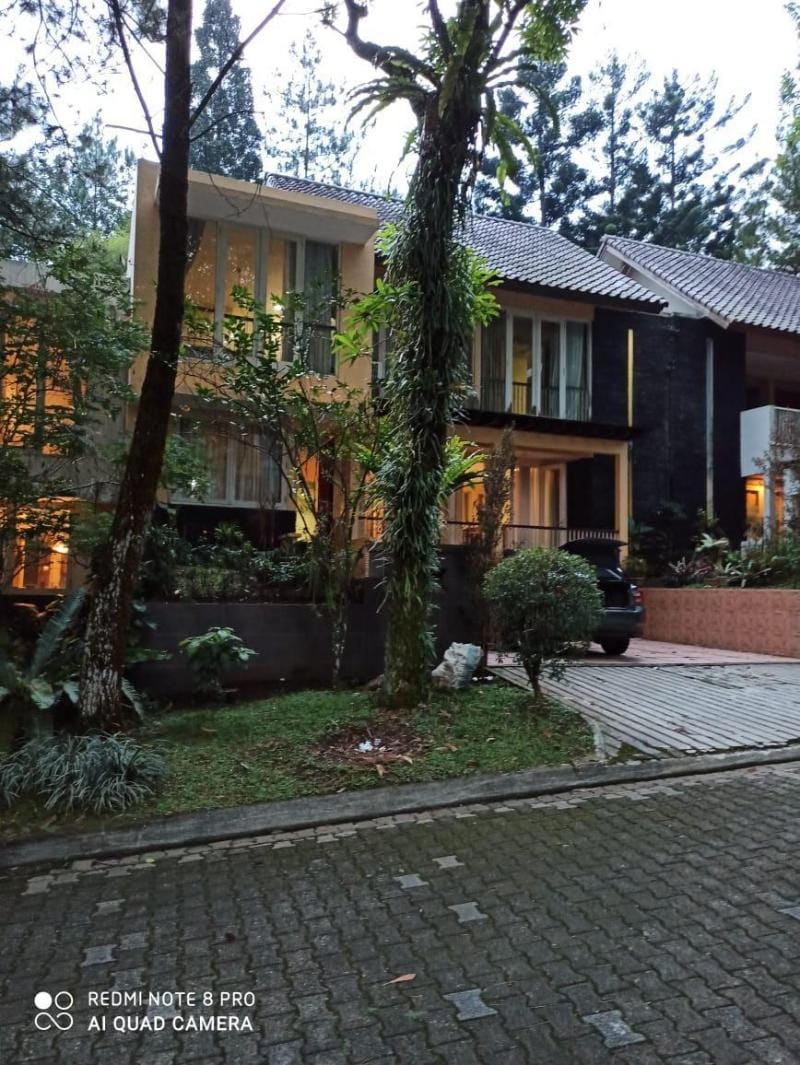 Disewakan Villa Nyaman di  Golf View Rancamaya II Villa in West Java