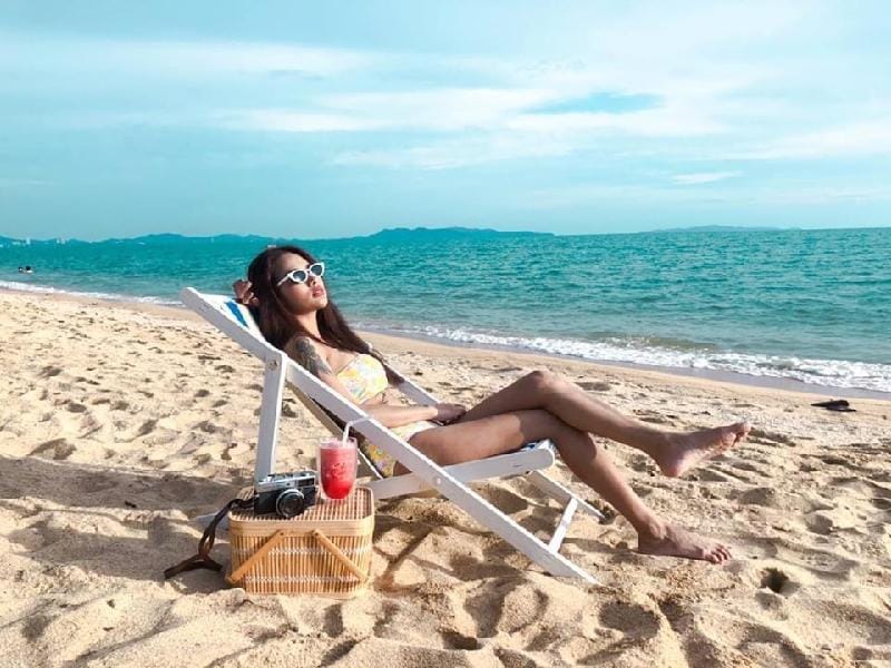 The White House Dongtarn Beach Jomtien Pattaya l Apartment in Pattaya City
