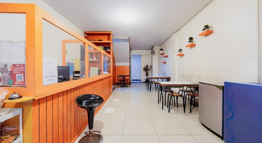 Capital O 3952 Hotel C 18 Cibaduyut Hotel in Bandung