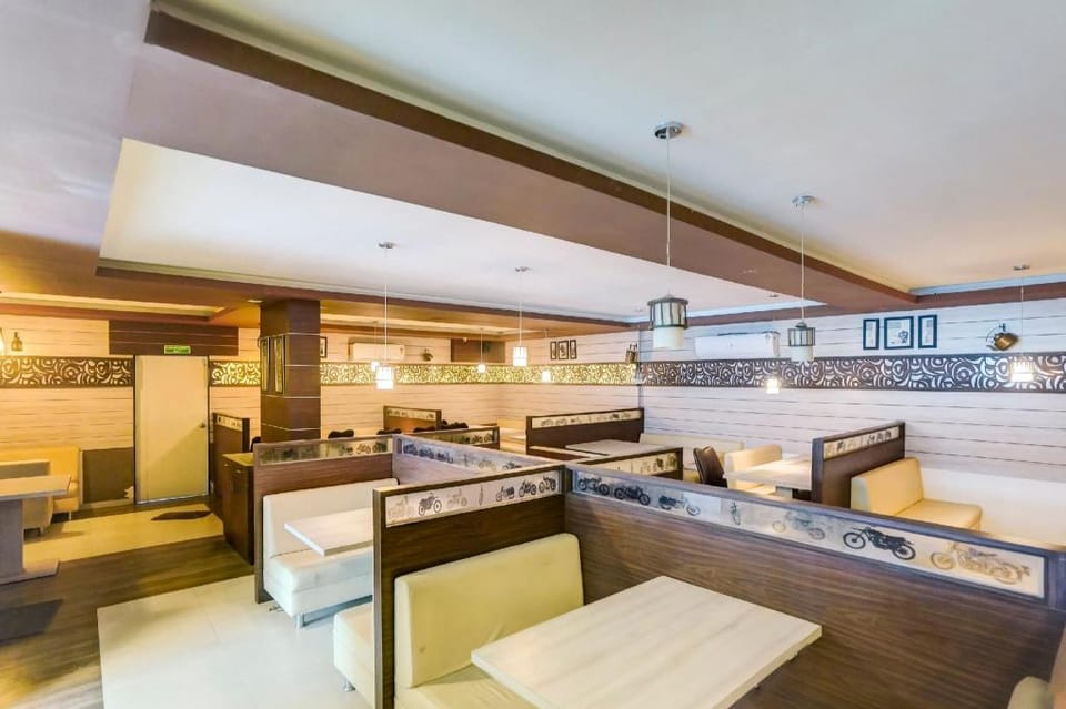 Hotel O Ayaansh Hotel in Vadodara