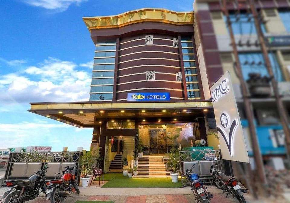 FabHotel GMC Grand Hotel in Lucknow