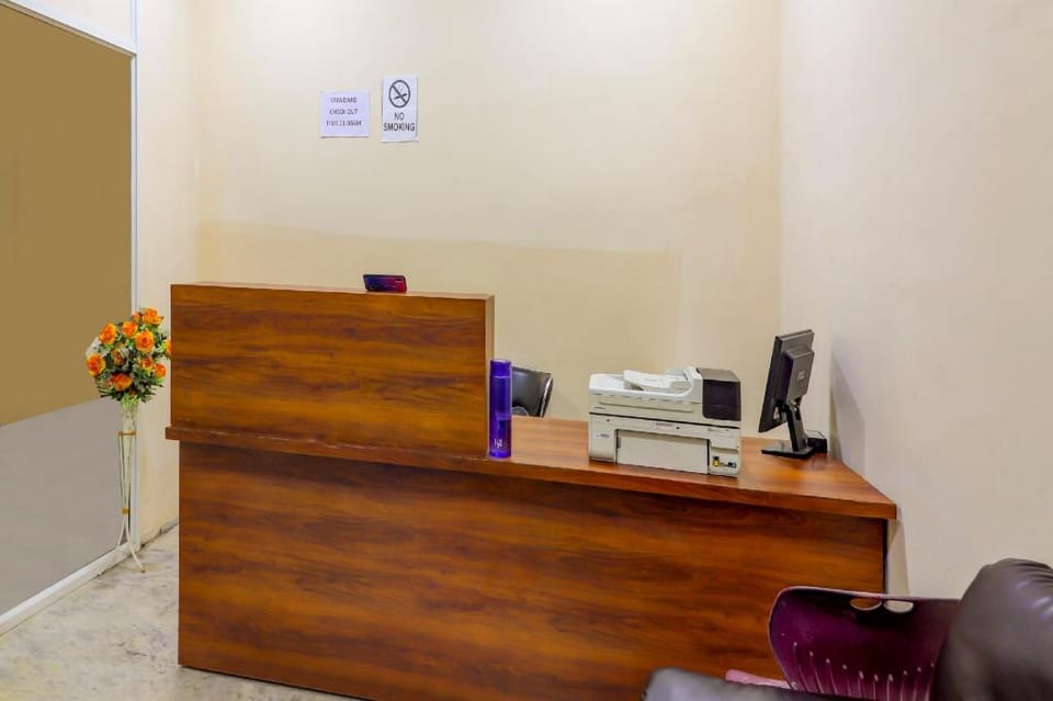 Hotel O Rsquare Elite Hotel in Hyderabad