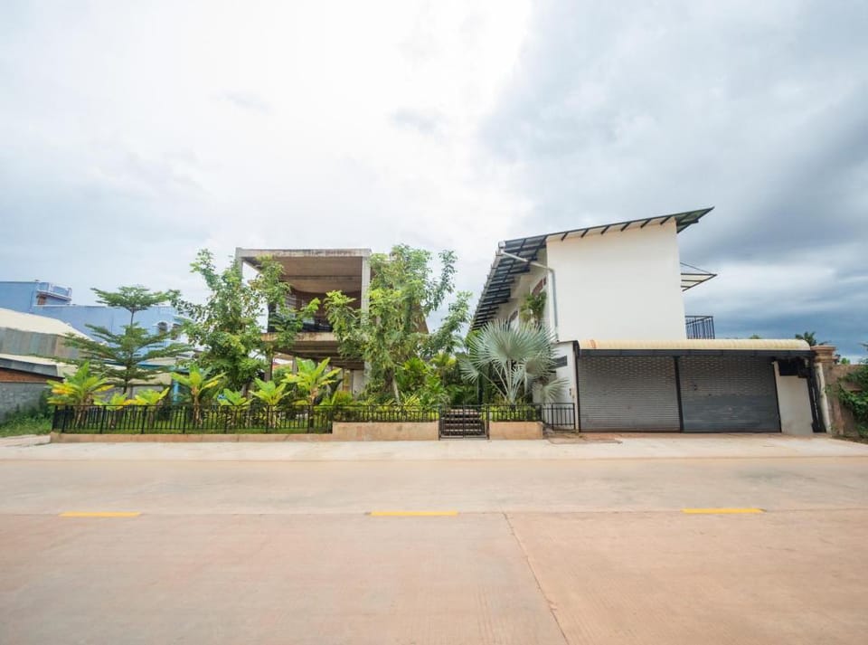 Western Style One Bedroom Apartment in quiet area Apartment in Krong Siem Reap