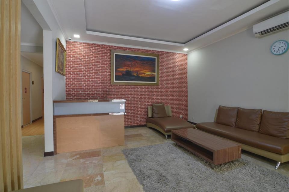 555 Nangka Guest House Hotel in South Jakarta City