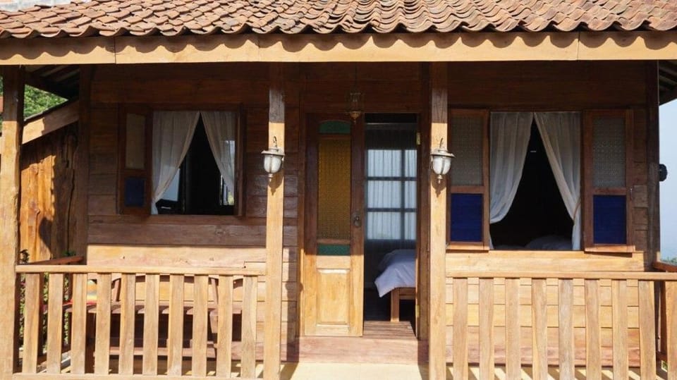 Le Desa Resort - A traditional house Vacation rental in Indonesia