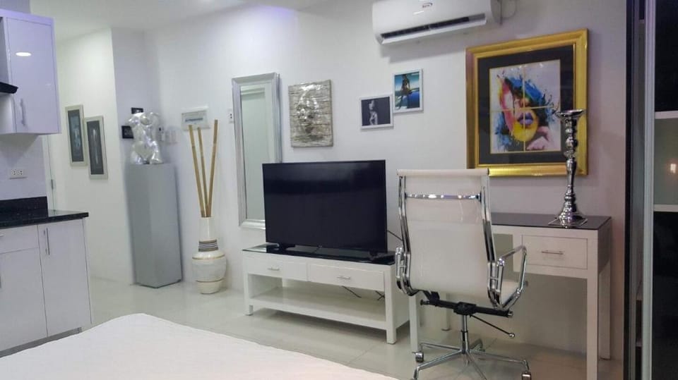 Brand New Studio Unit Kandi Tower 3 Angeles City Apartment in Angeles