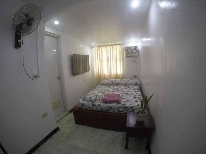 Private room near De La Salle Dasmarinas Vacation rental in Calabarzon