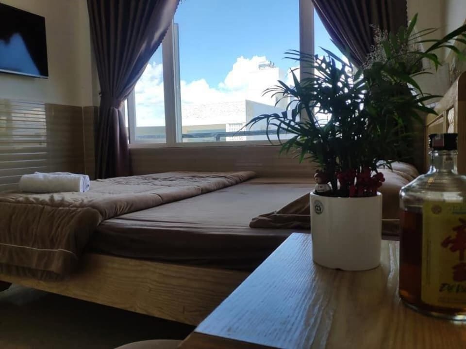 Khách Sạn Giá Rẻ, Sạch Sẽ . Gần Chợ Đêm, Hồ XH. Vacation rental in Dalat