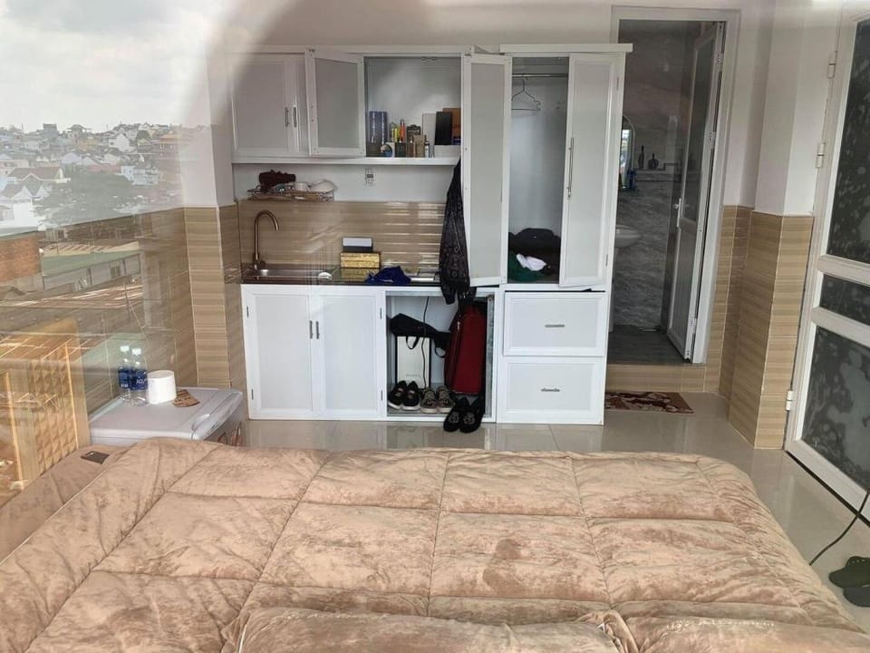 Khách Sạn Giá Rẻ, Sạch Sẽ . Gần Chợ Đêm, Hồ XH. Vacation rental in Dalat
