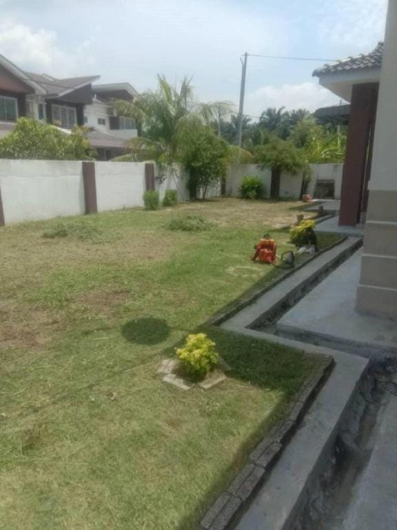 ZuHa Muslim Homestay, Taman Lestari Baru, Lumut Vacation rental in Perak
