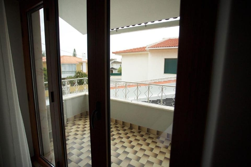 Meriteluna Beach - Spacious and sunny house Villa in Lisbon District