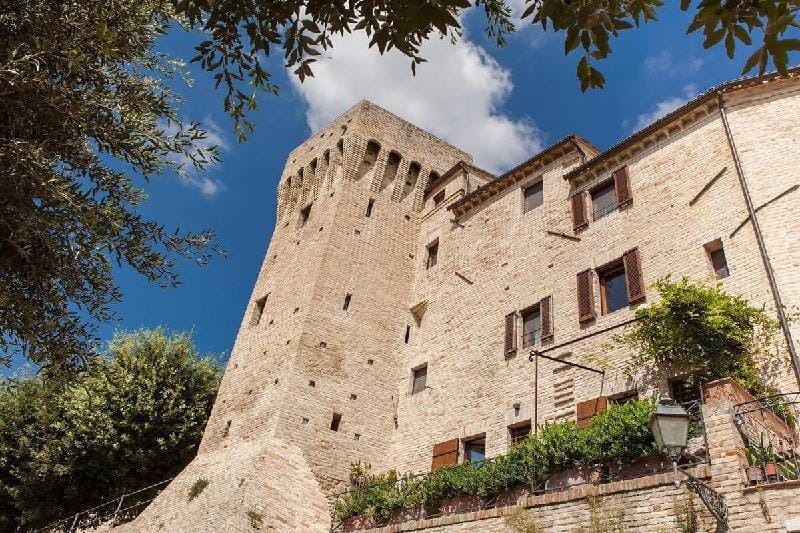MarcheAmore - Torre da Bora, Luxury Medieval Tower Villa in Marche