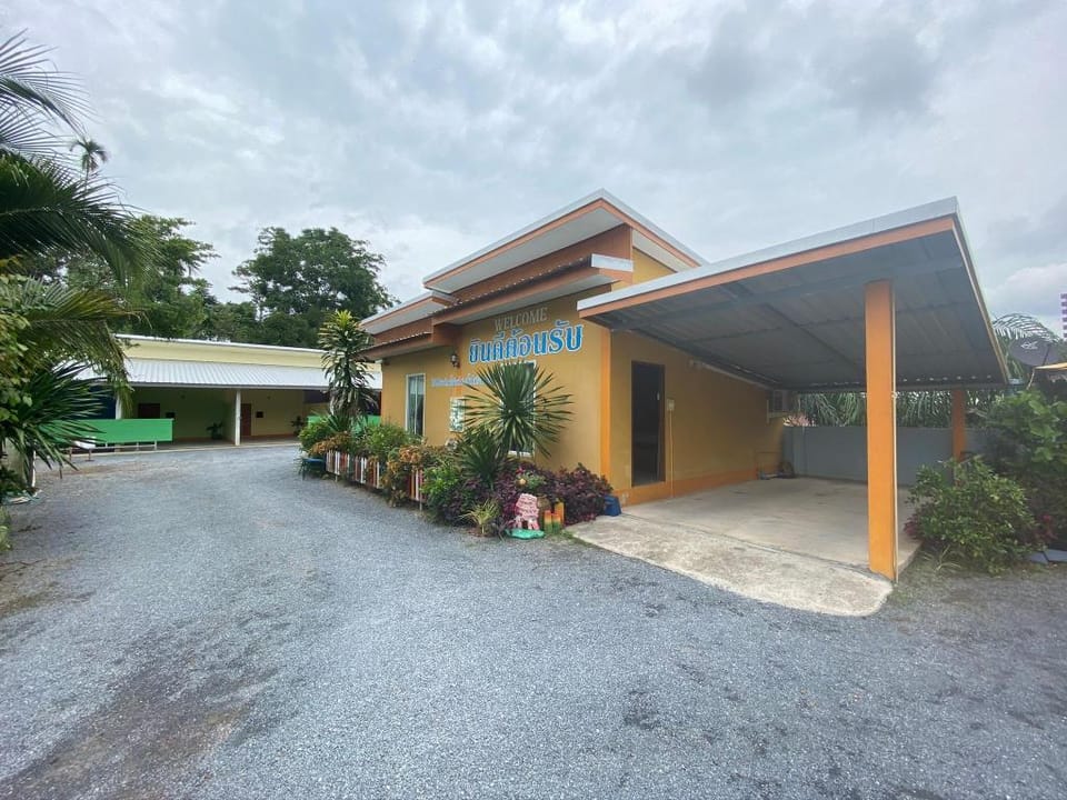 Maireangluckyhill and fahsairesort (ฟ้าใสรีสอร์ท) Villa in Thailand