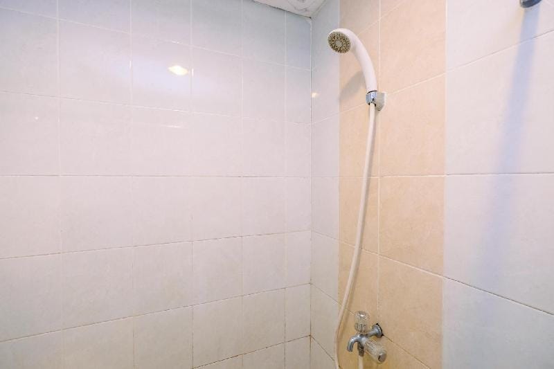 Modern Studio at Taman Melati near UI By Travelio Apartment in South Jakarta City