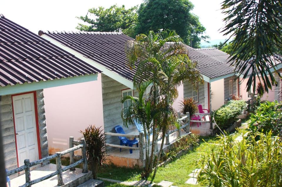 Dahla House Ranong Vacation rental in Ranong, Khao Niwet, Mueang Ranong District, Ranong 85000, Thailand