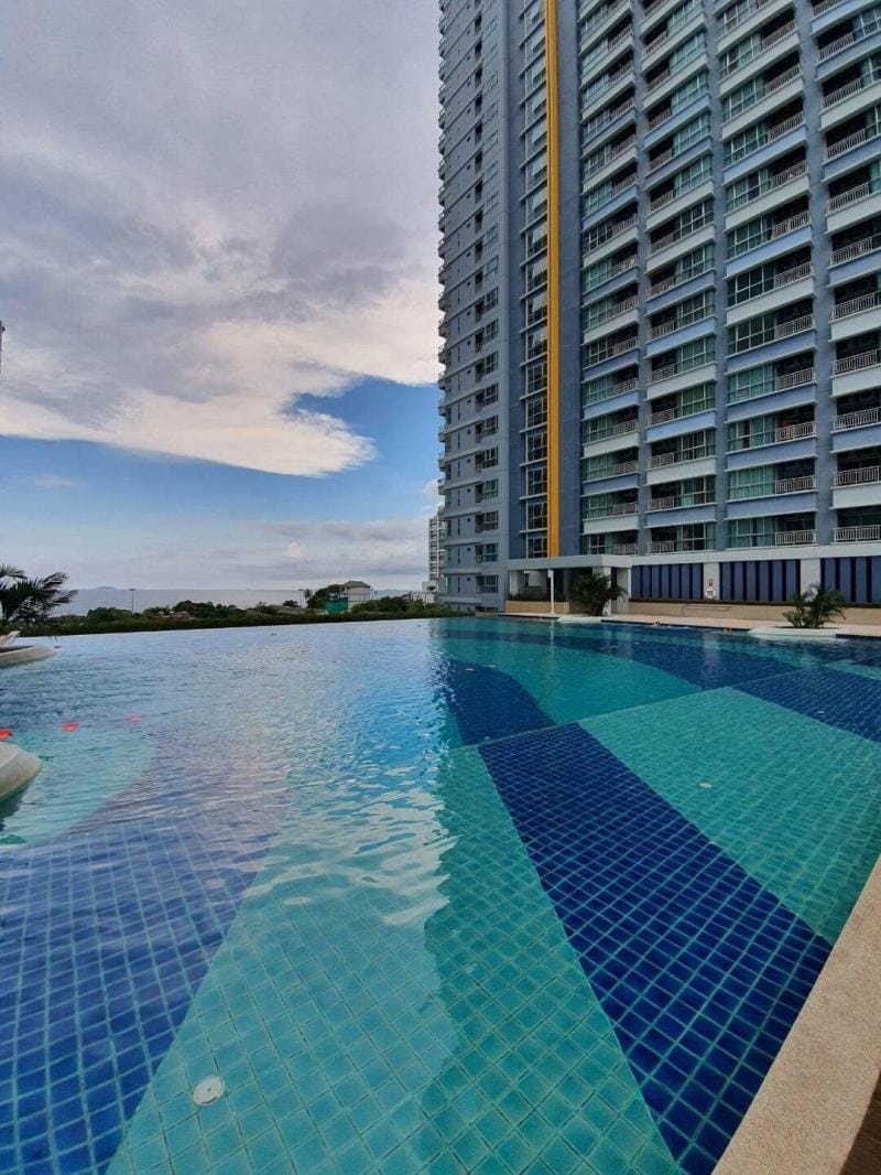 Jomtien Sea view 1 BR   @ Lumpini Park Beach Apartment in Pattaya City