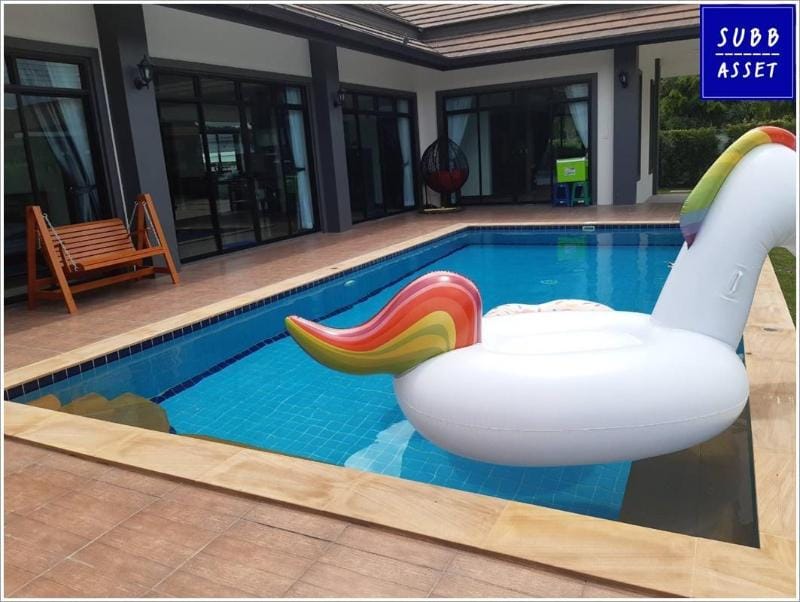 Huahin PoolVilla for 15 Persons | Center of Huahin Villa in Hua Hin District