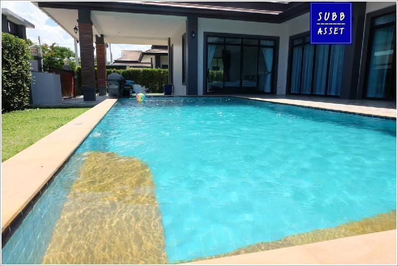 Huahin PoolVilla for 15 Persons | Center of Huahin Villa in Hua Hin District