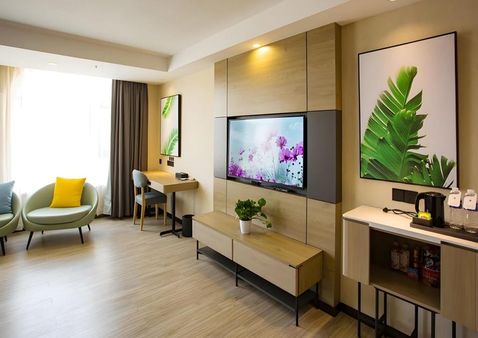 UP and IN Hotel Shanxi Lvliang Fenyang Oriental International City Hotel in China