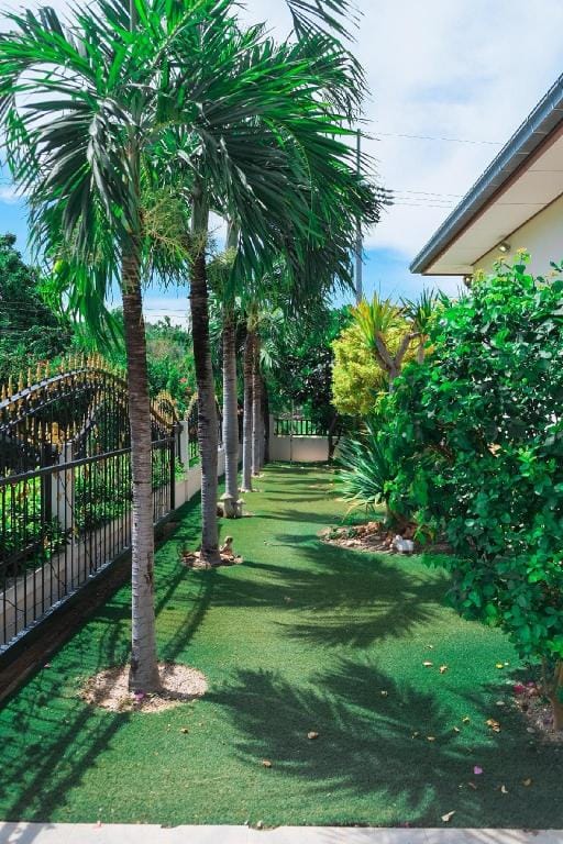 365 Huahin Poolvilla Villa in Hua Hin District