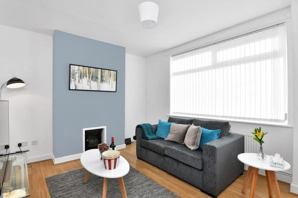 Xclusive Living Stay near Airport / NEC,Whitecroft Vacation rental in Solihull