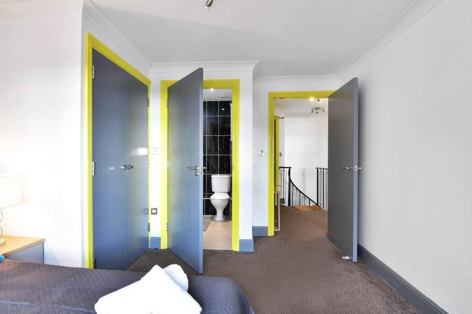 Xclusive Living Stay in City Centre, The Qube Apartment in Birmingham