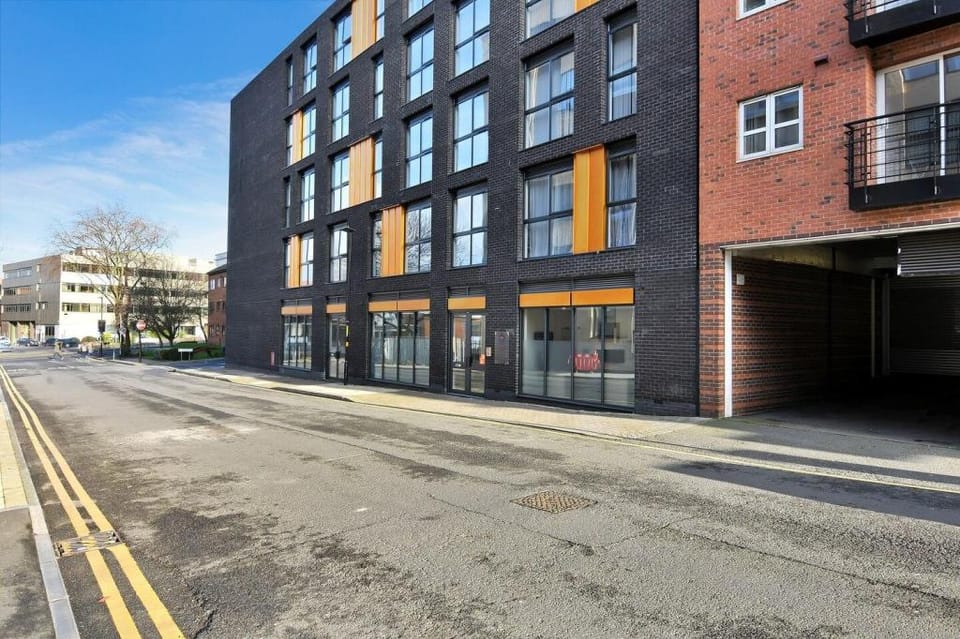 Xclusive Living Stay in City Centre, The Qube Apartment in Birmingham