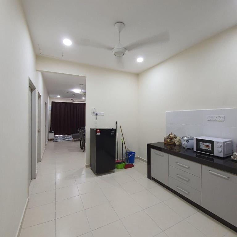 HOMESTAY ALONG, KUANTAN. Vacation rental in Pahang, Malaysia