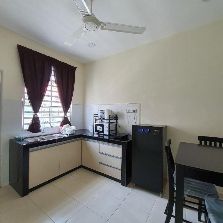 HOMESTAY ANGAH, KUANTAN Vacation rental in Pahang, Malaysia