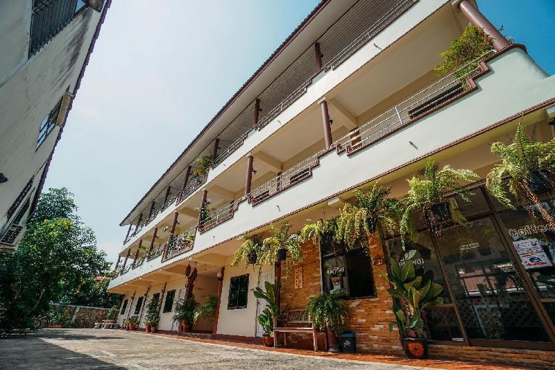 Phoemphoon 1 Home Apartment in Laos