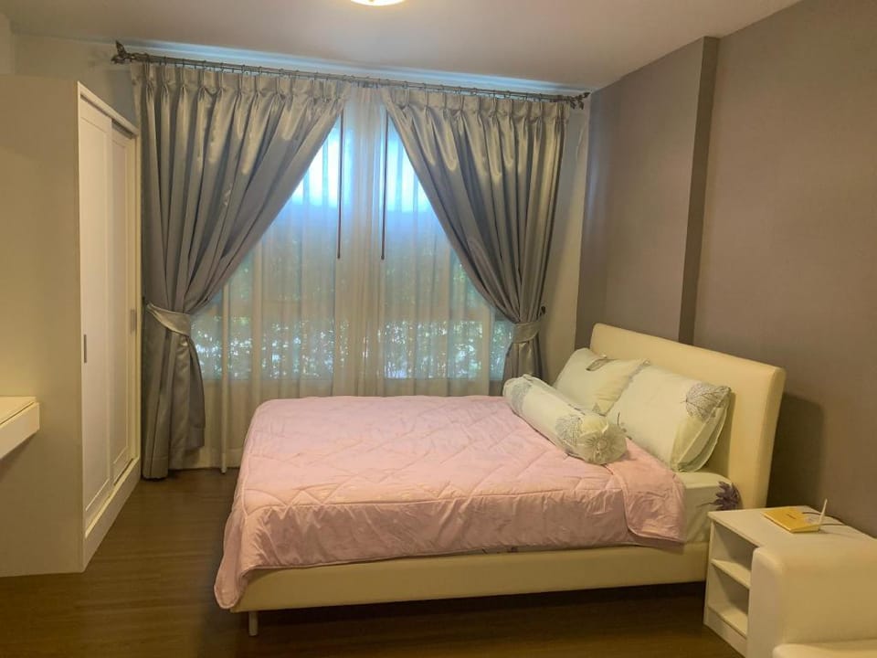 Baan Thew Lom Condo Cha Am Hua Hin บ้านทิวลมคอนโด  Apartment in Thailand